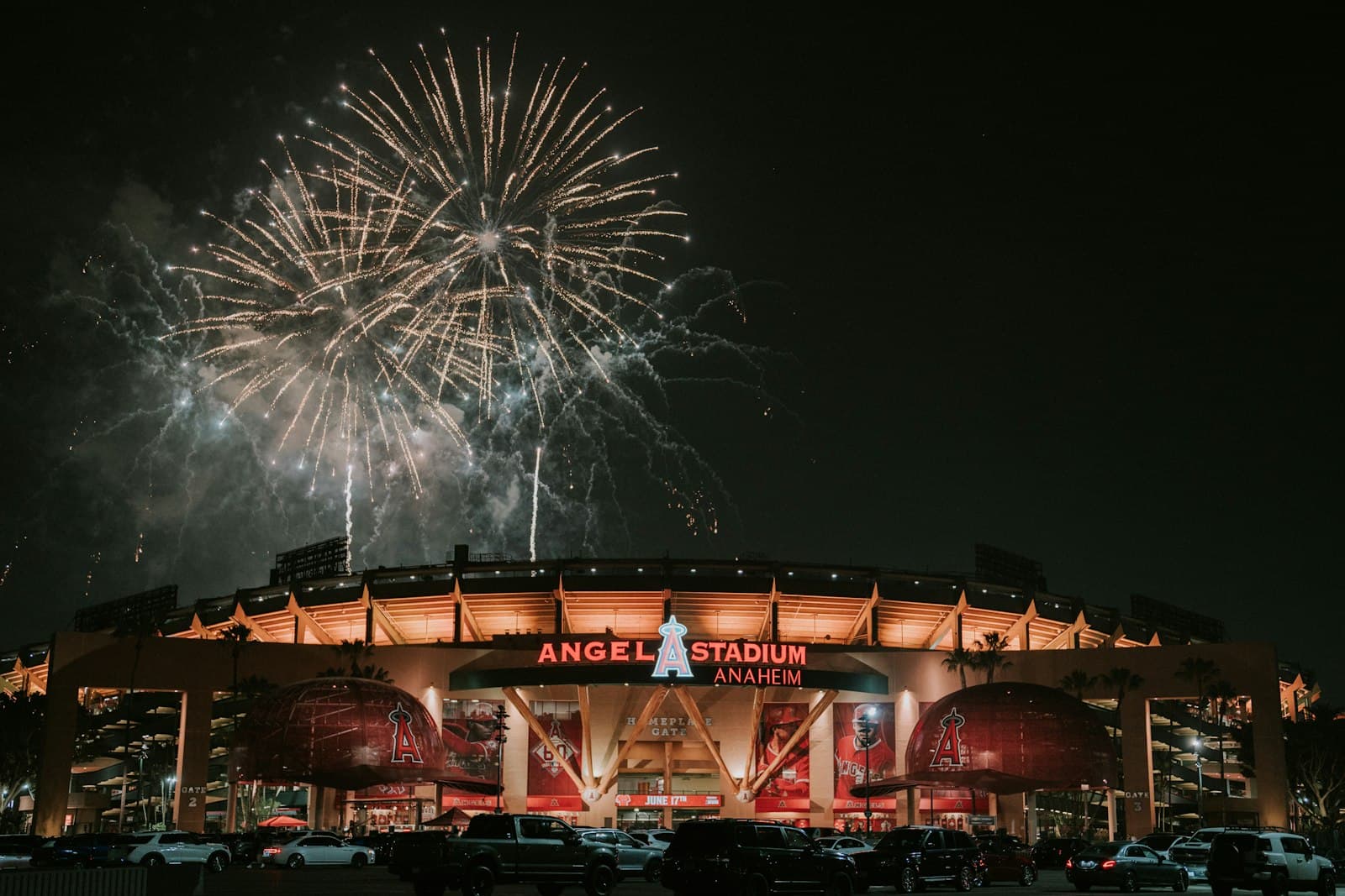 Angel Stadium & Honda Center — group charter from Los Angeles