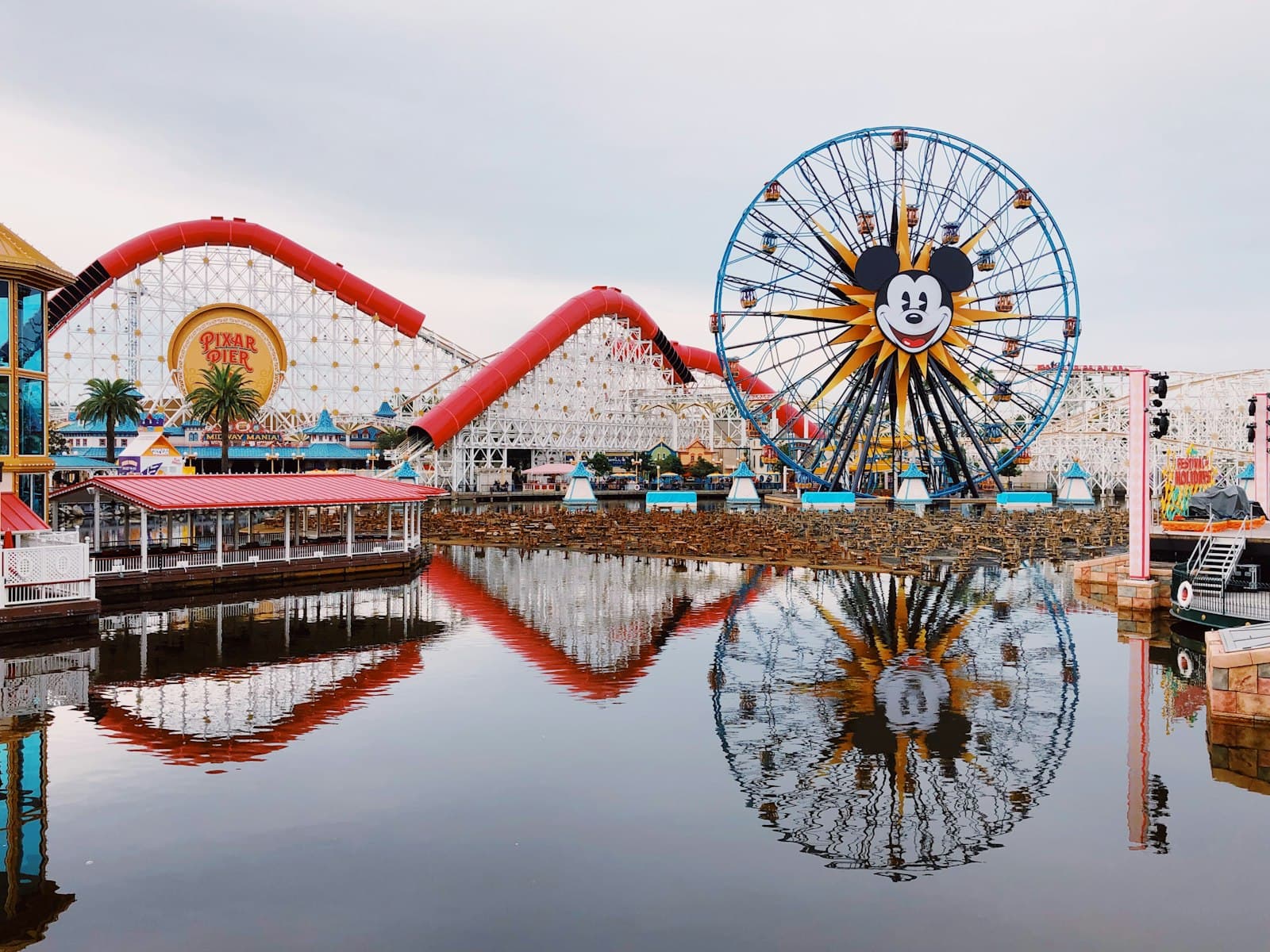 Disneyland Park — group charter transportation from Los Angeles