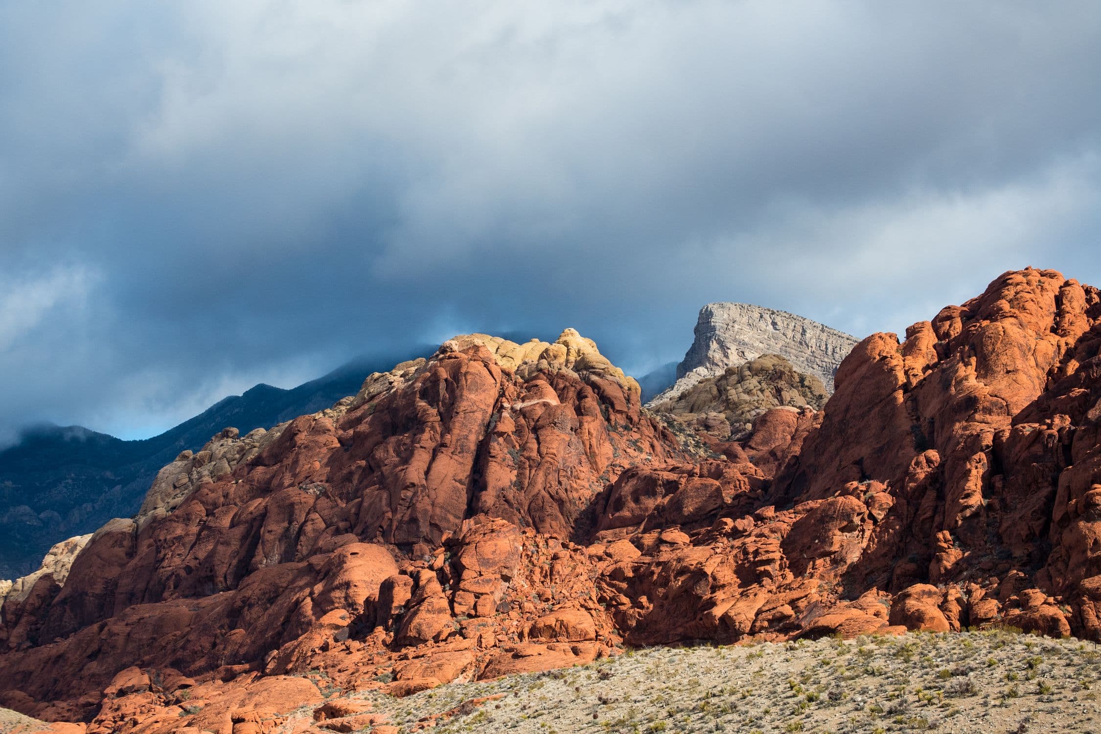 Red Rock Canyon — Las Vegas destination for charter bus travelers from Los Angeles